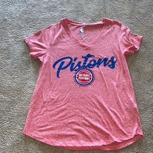 Red short sleeve Detroit Pistons